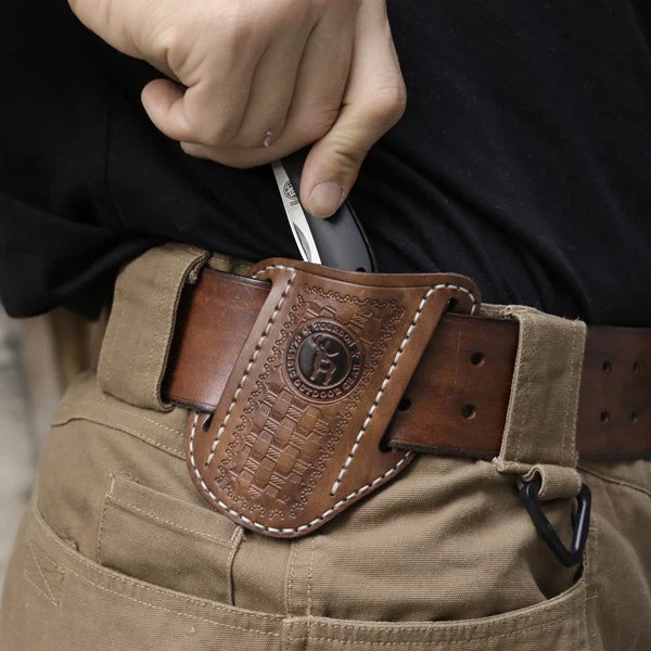leather knife pouch.JPG